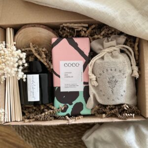 Aromatherapy Gift Set with Personalised Candle - Image 7