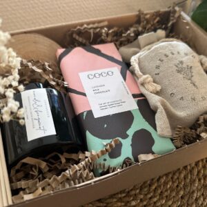 Aromatherapy Gift Set with Personalised Candle - Image 5